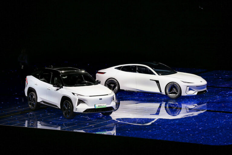 Chinese EV Brands beating “Western” EV Automakers in Global EV race